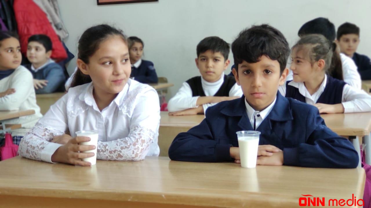 Məktəblilərə süd paylanılmasına başlanılıb