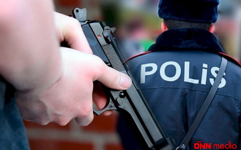 Maşından polislərə 4 dəfə atəş açıldı - BAKIDA OLAY
