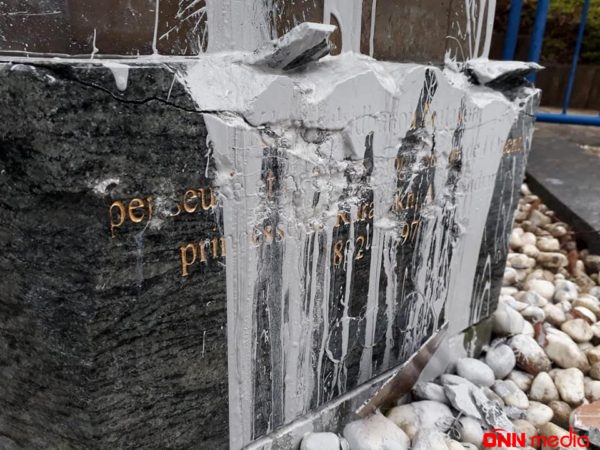 Erməni vandallar Belçikada Natəvanın abidəsini təhqir etdilər – FOTOLAR