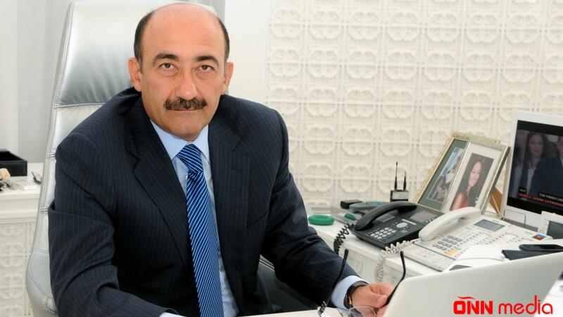 Əbülfəs Qarayev mədəniyyət ictimaiyyətini təbrik etdi