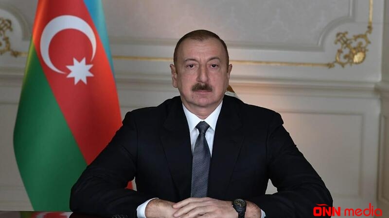 Prezident və xanımı Fəxri Xiyabanda - YENİLƏNDİ