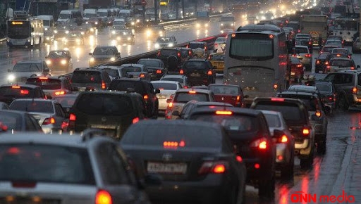 Bakıda yol qəzası tıxac səbəb oldu - BU PROSPEKTDƏ