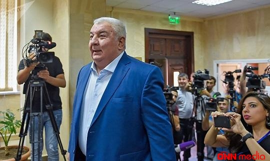 Xaçaturovun məhkəmədə halı pisləşdi