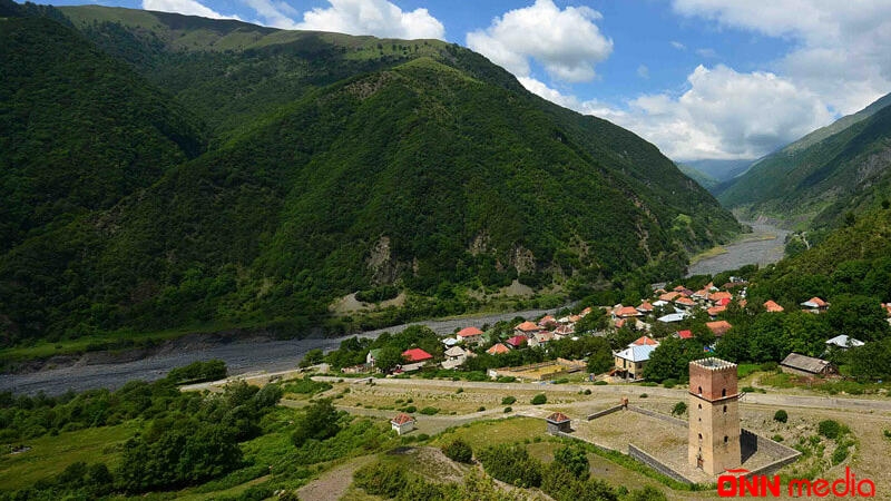 Azərbaycanda böyük kvars yatağı aşkarlandı
