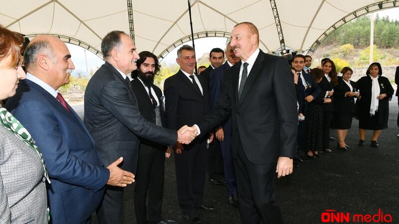 Prezident və birinci xanım Zəngilan ictimaiyyətinin nümayəndələri ilə görüşdü