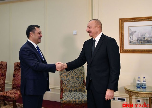 İlham Əliyev Japarovla görüşdü