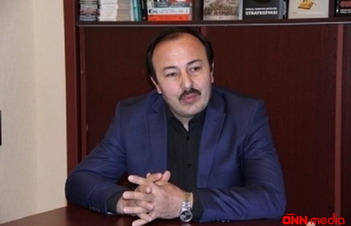 "Sözlərim yol çəkir..." - Şeirlər. Əkbər QOŞALI