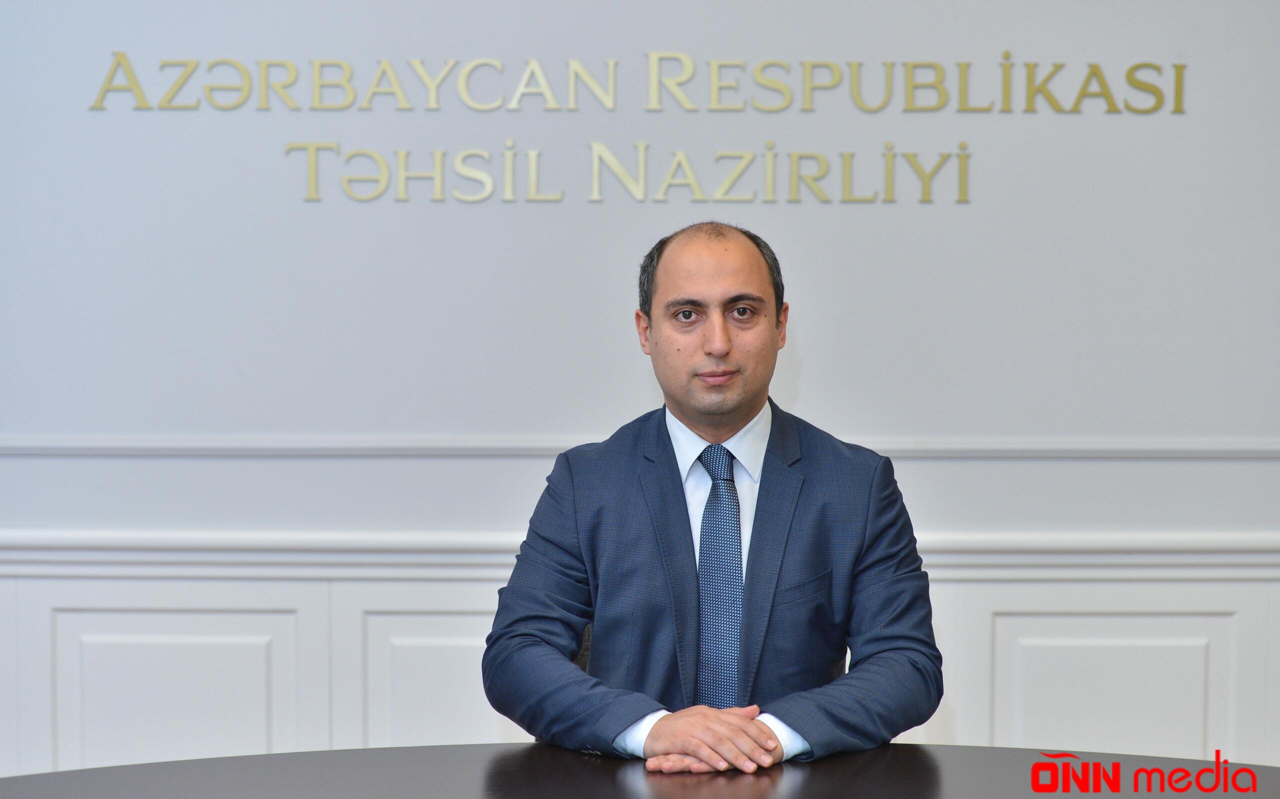Emin Əmrullayev məzunları təbrik etdi