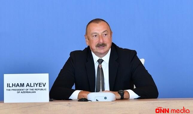 İlham Əliyev Praqada dəyirmi masada iştirak edib