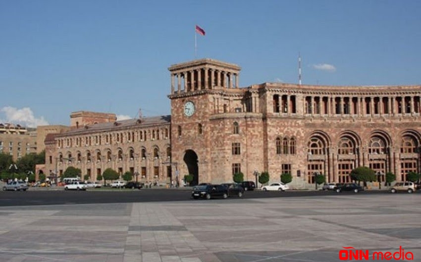 Rusiyanın nümayəndə heyyəti İrəvana gedib