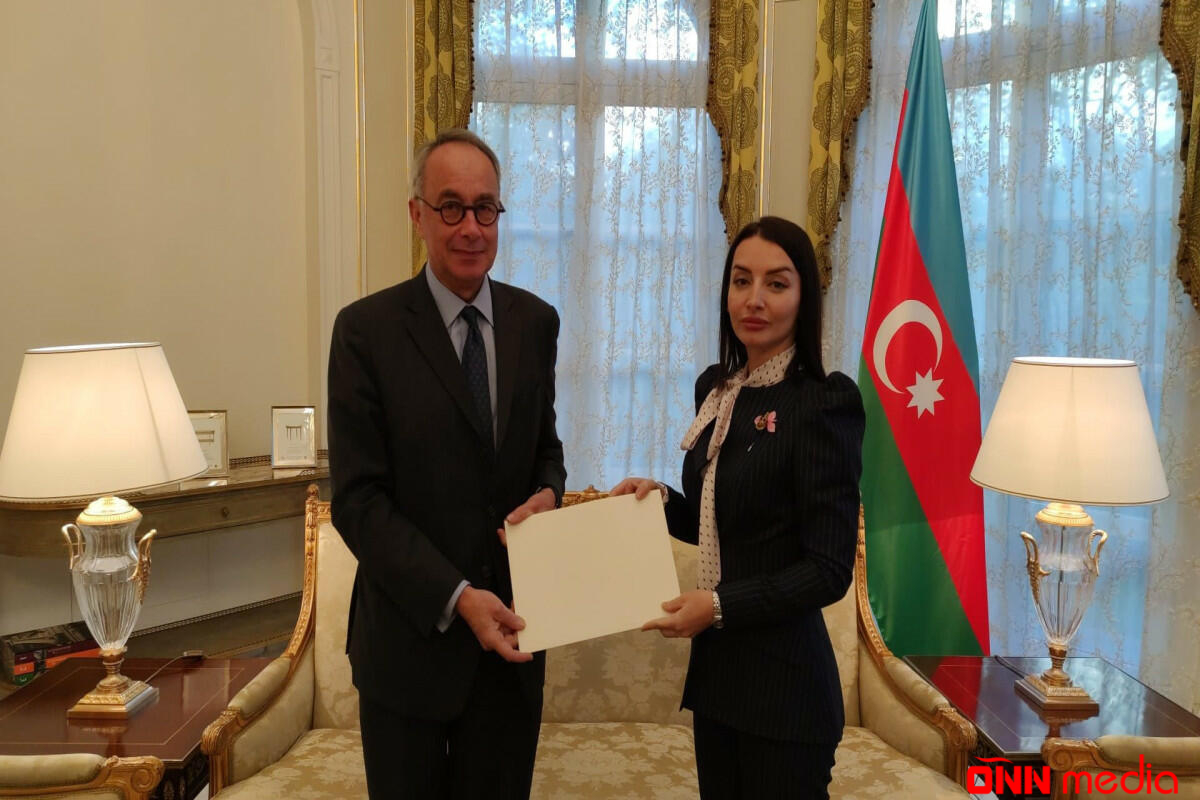 Fransadakı yeni səfirimiz fəaliyyətə başladı