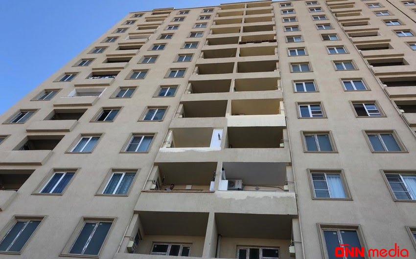 Azərbaycanda hündür mərtəbəli binaların tikintisi dayandırılır