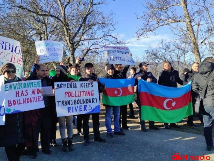 Laçın yolunda aksiya: Azərbaycan oyaqdır, sərvətinə dayaqdır!