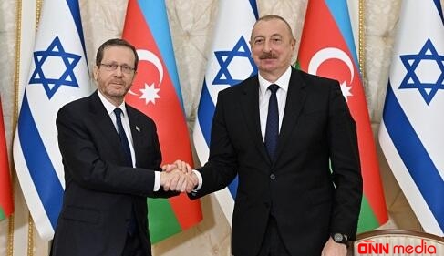 Prezidentlər mətbuata bəyanatlarla çıxış etdilər