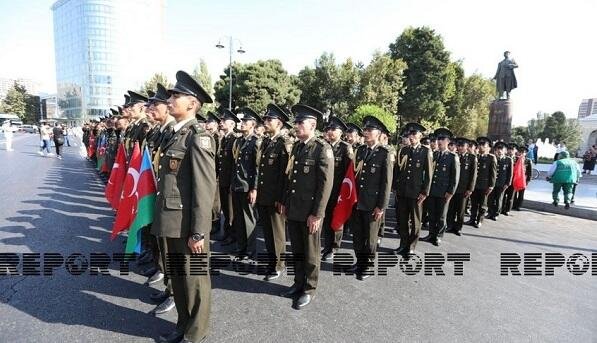 Bakıda Zəfər Yürüşü keçirilir