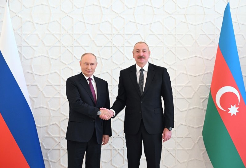 Putin İlham Əliyevə ZƏNG ETDİ