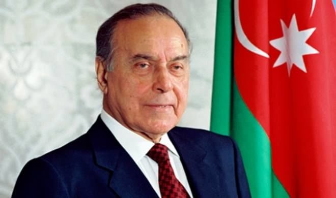 Ulu Öndər Heydər Əliyevin vəfatından 21 il ötür