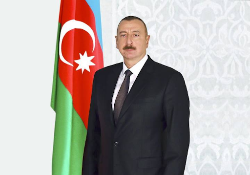 Prezidentdən hakimlərlə bağlı qərar
