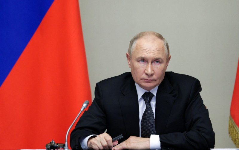 Putin Suriya qüvvələrinin komandanını qovdu