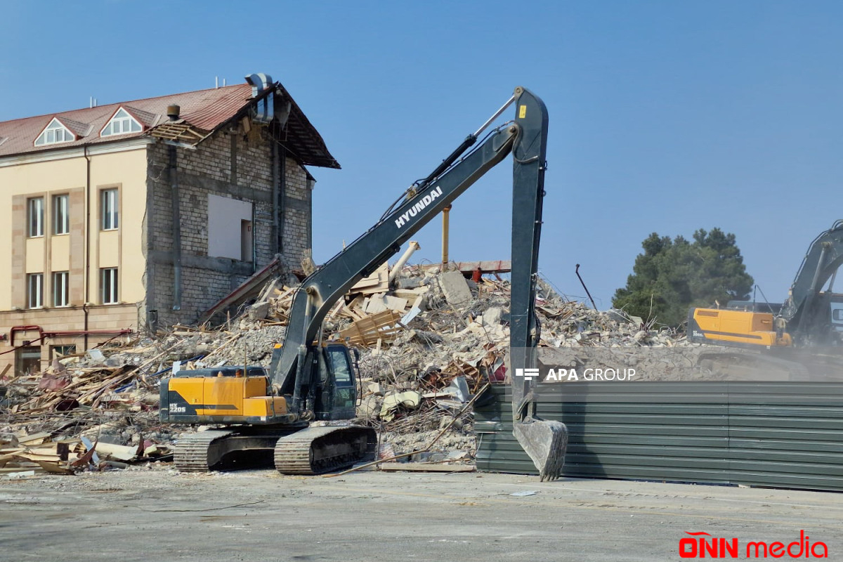 Məşhur xəstəxana binası sökülür