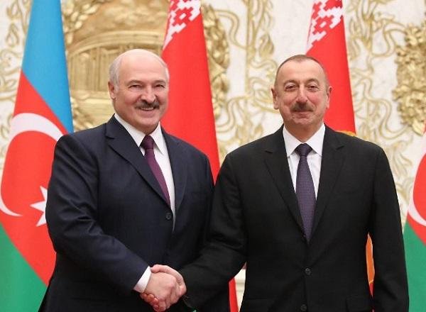İlham Əliyev Lukaşenkoya zəng etdi