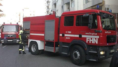 Bakıda yaşayış binasında yanğın baş verib