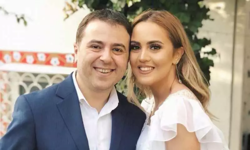 İlk dəfədir ki, mən ona gül alacağam...