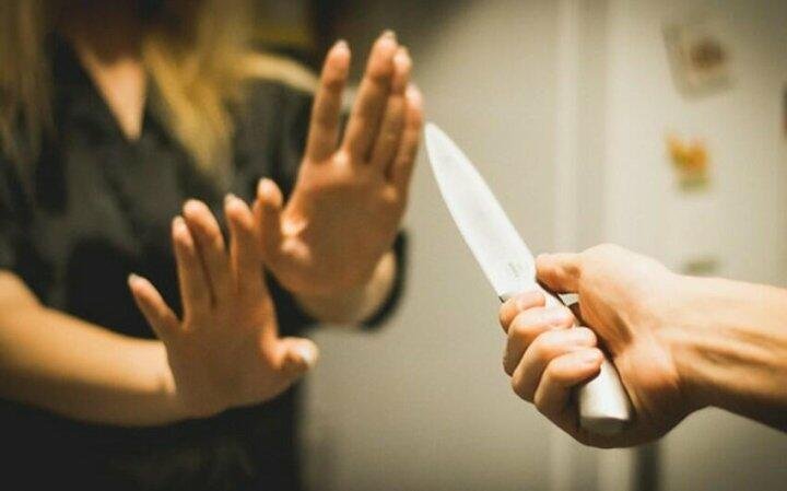 Neftçalada ər arvadını bıçaqladı