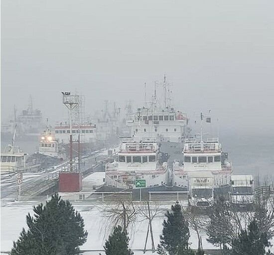 Xəzərdə gəmilər sığınacaqlara çəkildi