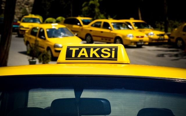 Qanunsuz taksi xidməti göstərənlər saxlanıldı