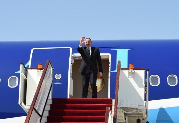 İlham Əliyev Türkiyəyə getdi