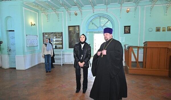 Mehriban Əliyeva Rus Provaslav kilsəsində olub