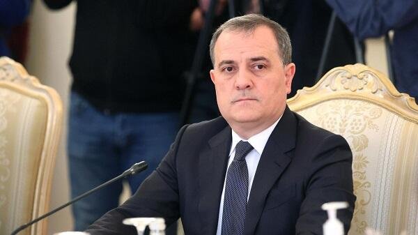 Bayramov Fələstinin səfirini qəbul edib