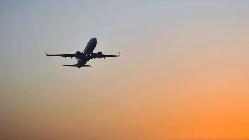 Sərnişin təyyarəsində bomba həyəcanı yaşanıb