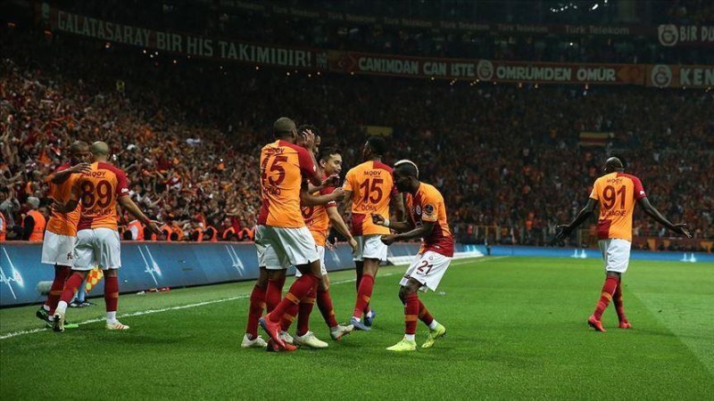 "Qalatasaray" darmadağınla qalib gəldi