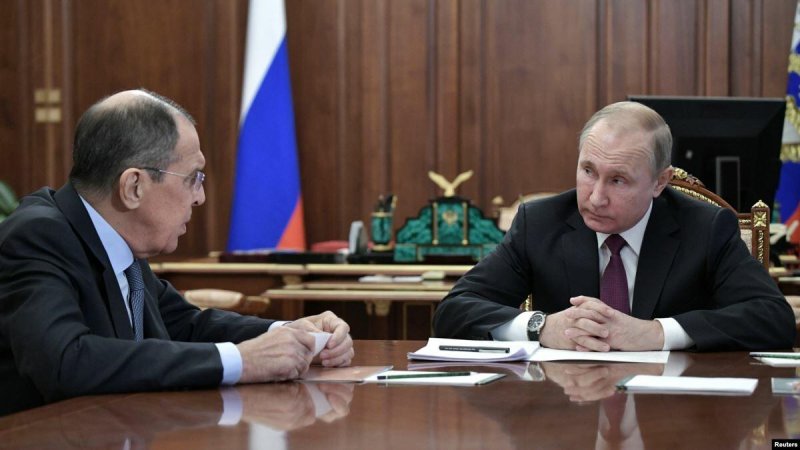 Putin Lavrovla bağlı qərar verib