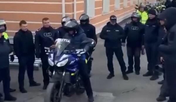 Polislərimiz Moldova polislərinə dərs keçdi