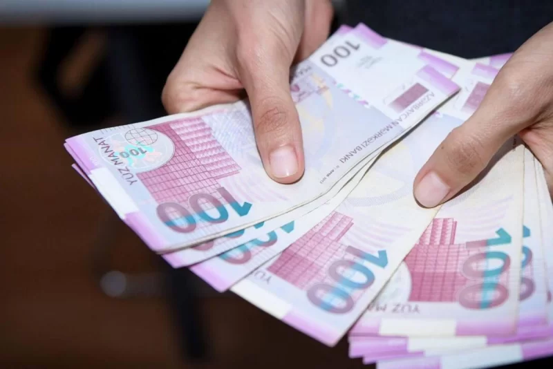 Azərbaycan bu şəxslərin maaşları ilə bağlı Baş nazirdən QƏRAR