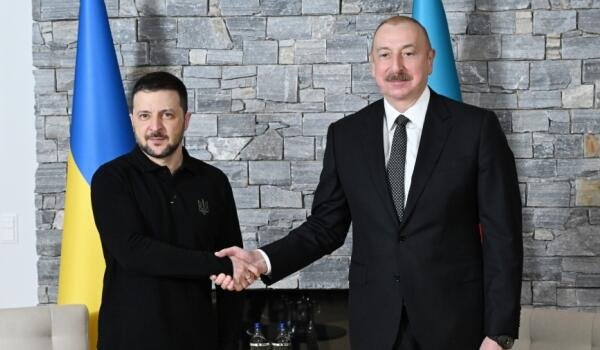 Zelenski İlham Əliyevi təbrik etdi