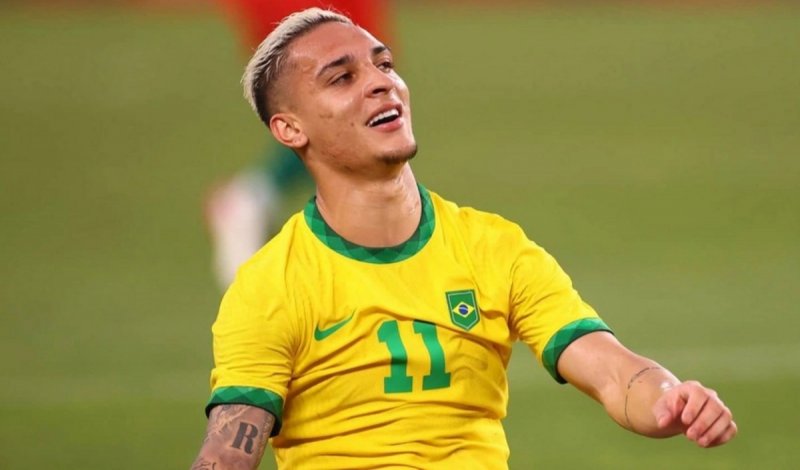 Braziliyalı futbolçu yeni kluba keçəcək