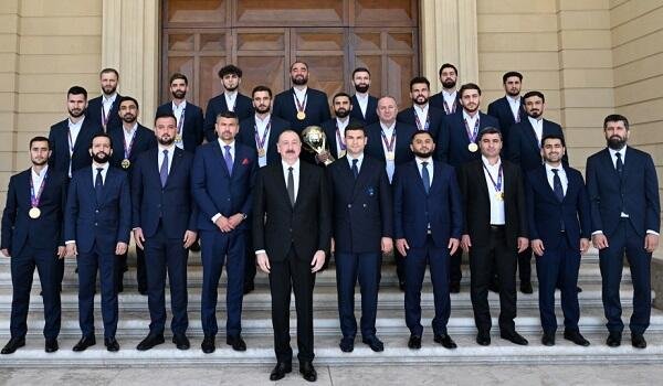 Prezident milli komandamızın üzvlərini qəbul etdi