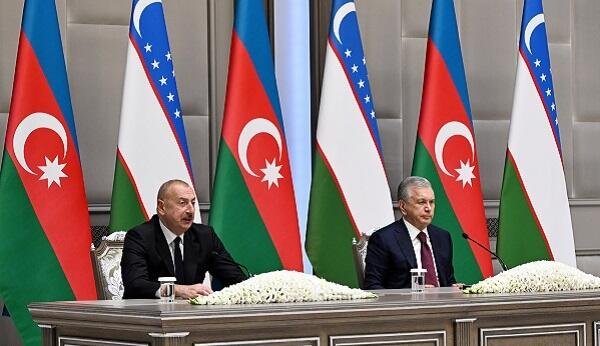 Prezidentlər mühüm iclasda iştirak edir