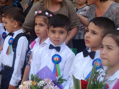 Övladını rus bölməsinə qoyanların nəzərinə