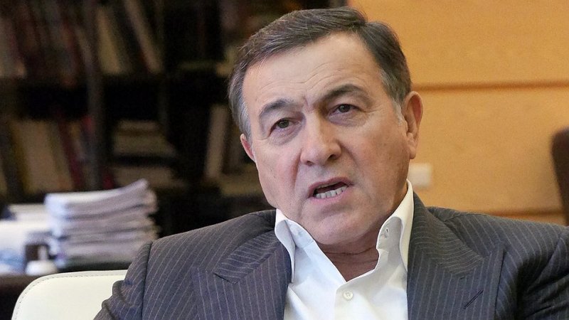 İndi də hədəf Araz Ağalarovdur?