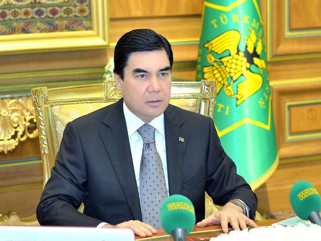 Qurbanqulu Berdiməhəmmədov Azərbaycana gəlib