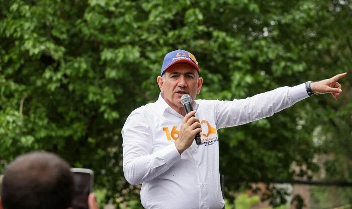 Paşinyan Azərbaycana çağırış etdi