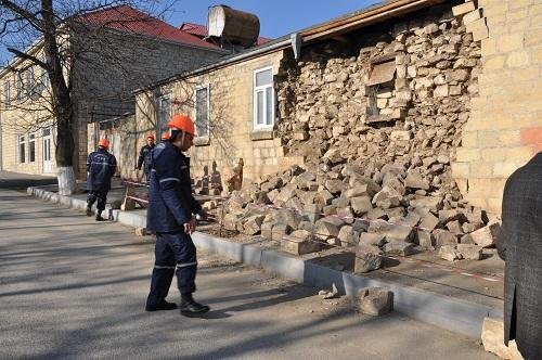 Azərbaycanda güclü zəlzələ: Dağıntı var?