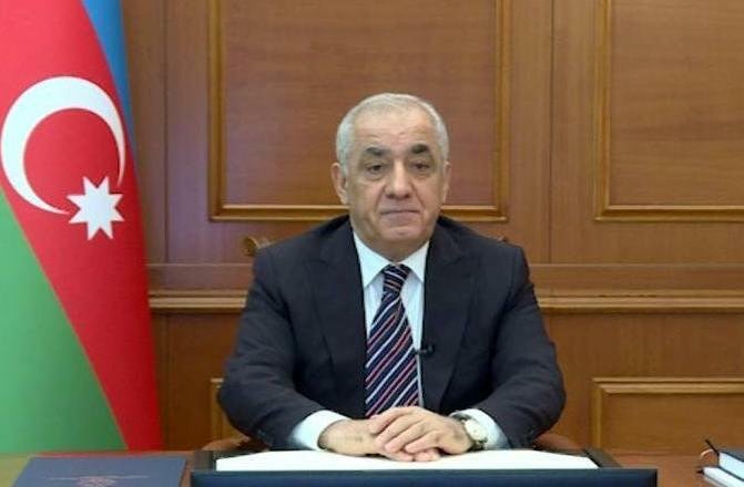 Əli Əsədov Şimali Kiprin baş naziri ilə görüşdü