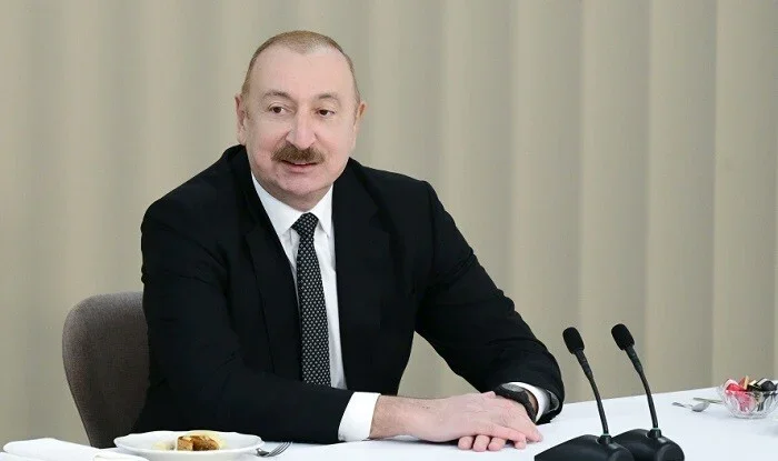 Prezident bu şəxslərə müraciət ünvanladı