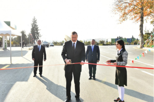Prezident yeni yolun açılışını etdi- FOTO